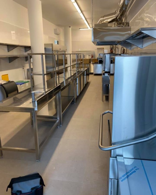 Fornitura e installazione cucina