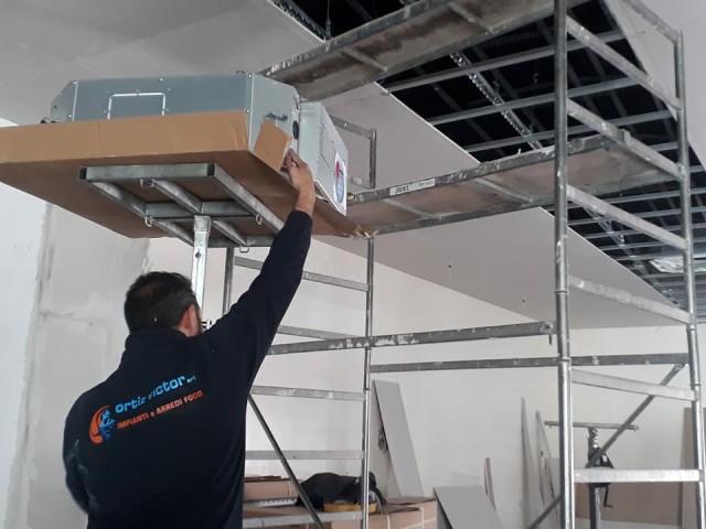 Montaggio macchine di condizionamento ristorante sushi - foto 2
