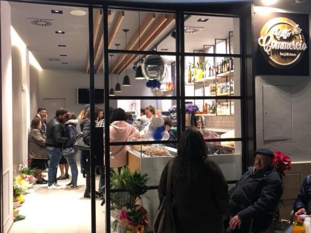 Fornitura e installazione banchi refrigerati per bar - foto 5