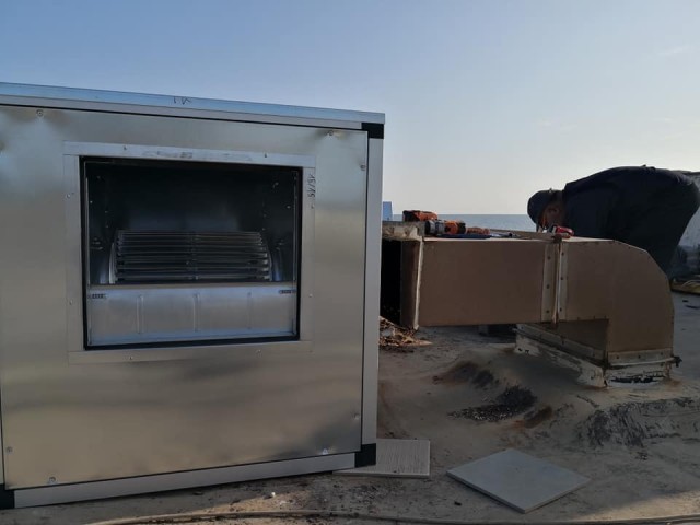 Rimozione motore di aspirazione cappa - foto 6